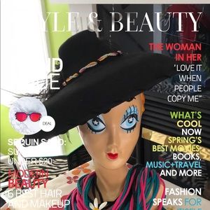 ❤️Winkelman’s Ladies Hat w/Ostrich Feathers❤️